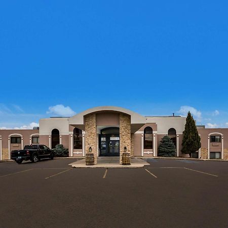 Hotel Revel Minot Exterior foto